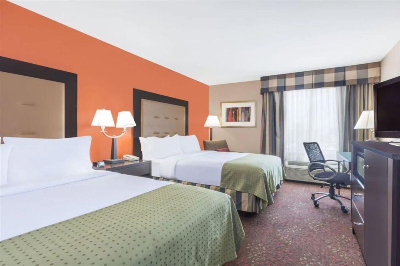 Wyndham Garden Houston Willowbrook Esterno foto